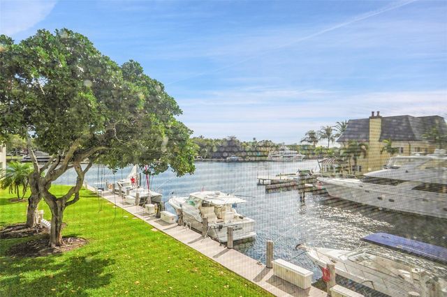 3050 NE 48th Court 206, Lighthouse Point, FL 33064