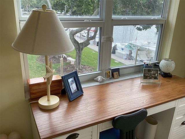 3050 NE 48th Court 206, Lighthouse Point, FL 33064