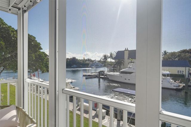 3050 NE 48th Court 206, Lighthouse Point, FL 33064