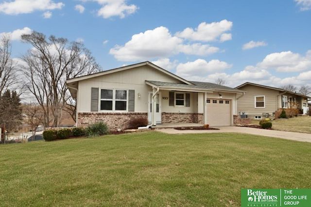 9001 Florence Drive, Bellevue, NE 68147