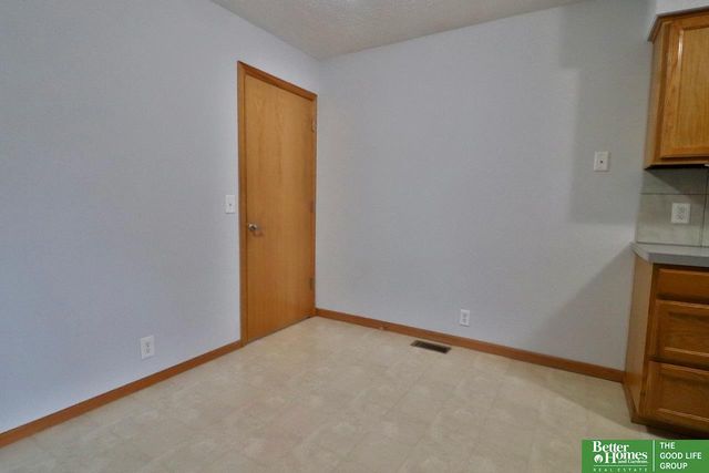 9001 Florence Drive, Bellevue, NE 68147