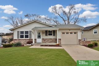 9001 Florence Drive, Bellevue, NE 68147