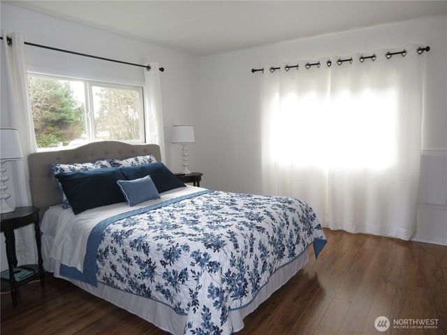 218 Bowes Road, Hoquiam, WA 98550