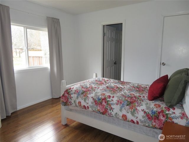 218 Bowes Road, Hoquiam, WA 98550