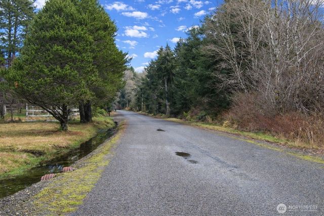 218 Bowes Road, Hoquiam, WA 98550