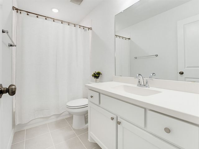853 Lady Tessala Avenue, Lewisville, TX 75056