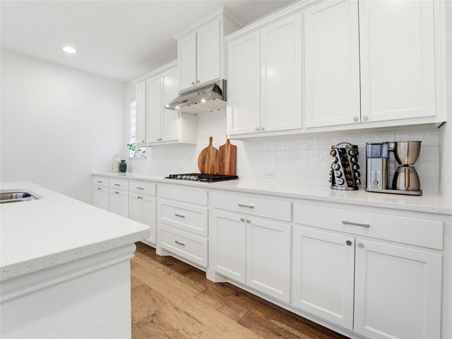 853 Lady Tessala Avenue, Lewisville, TX 75056