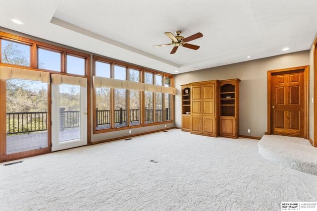 17108 R Circle, Omaha, NE 68135