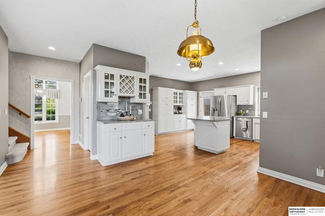 17108 R Circle, Omaha, NE 68135