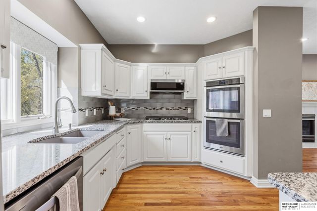17108 R Circle, Omaha, NE 68135