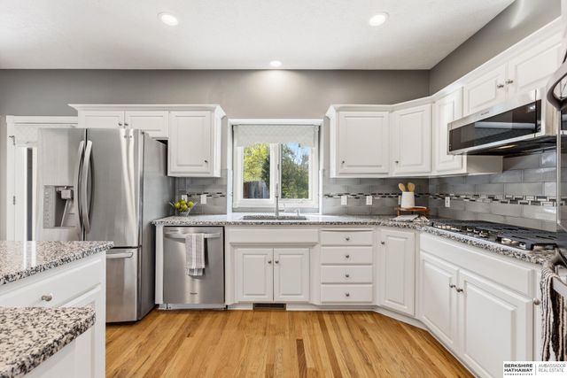 17108 R Circle, Omaha, NE 68135