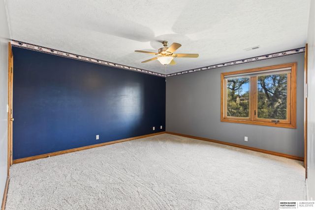 17108 R Circle, Omaha, NE 68135