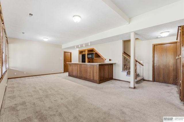 17108 R Circle, Omaha, NE 68135
