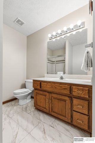 17108 R Circle, Omaha, NE 68135