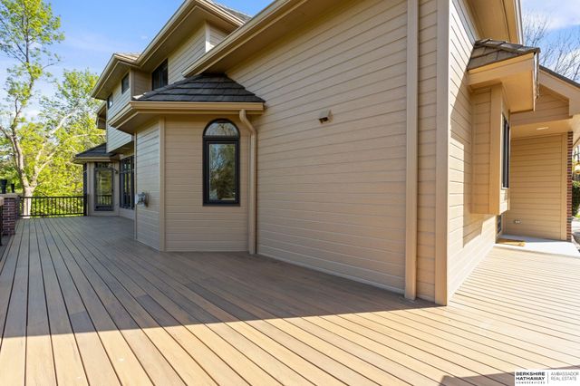 17108 R Circle, Omaha, NE 68135