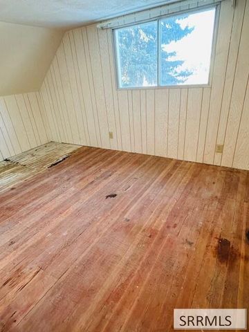 864 E 1st Street, Idaho Falls, ID 83401