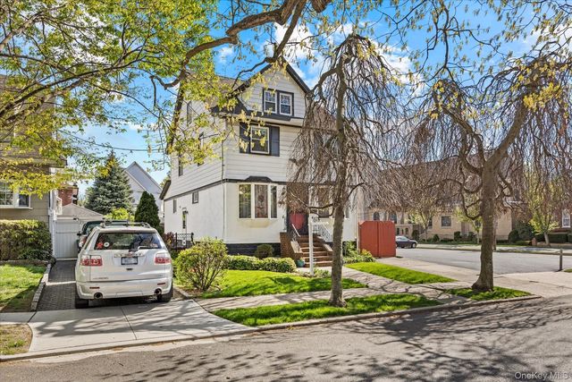 210-10 34th Road, Bayside, NY 11361