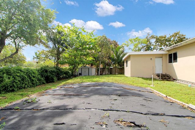 12901 NW Miami Ct, Miami, FL 33168