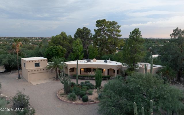 7944 E Cloud Road, Tucson, AZ 85750