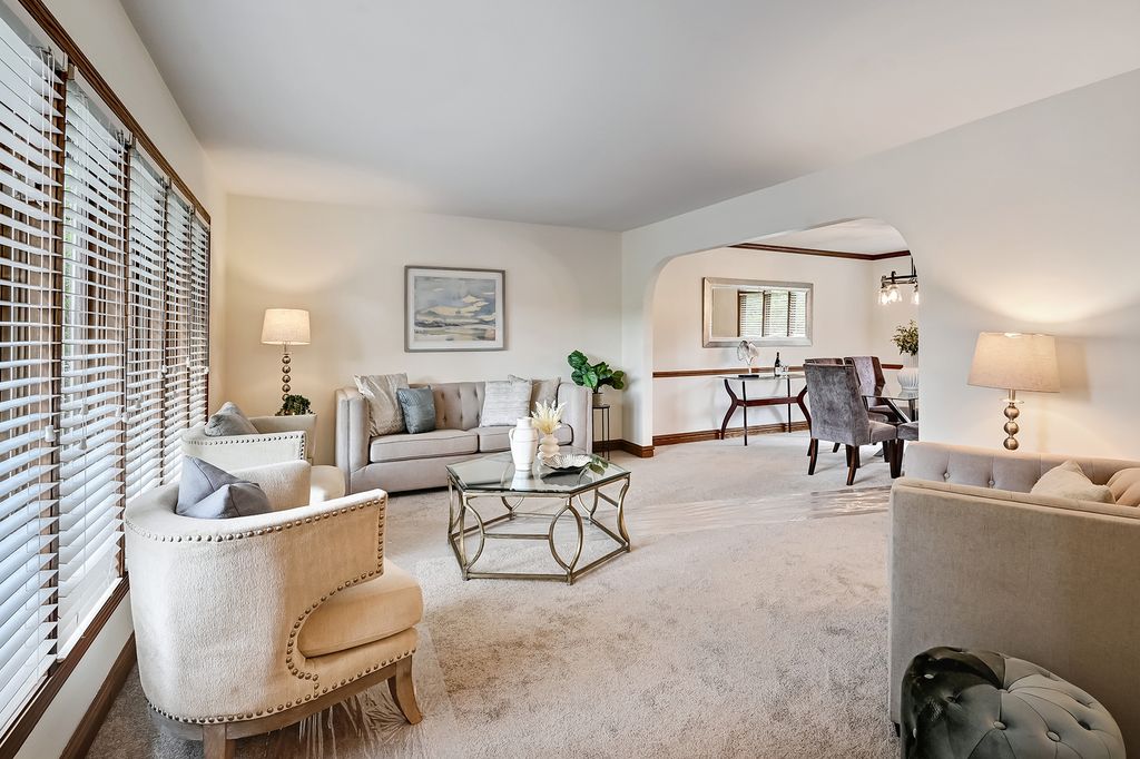 1804 Woodview Court, Darien, IL 60561 — photo 4
