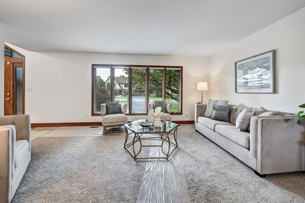 1804 Woodview Court, Darien, IL 60561 — photo 5
