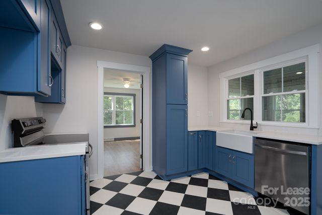 14925 N Old Statesville Road, Huntersville, NC 28078