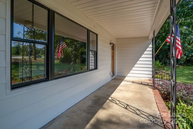 14925 N Old Statesville Road, Huntersville, NC 28078