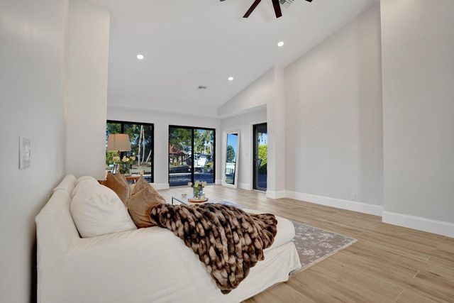 1107 SE 13th Court, Deerfield Beach, FL 33441