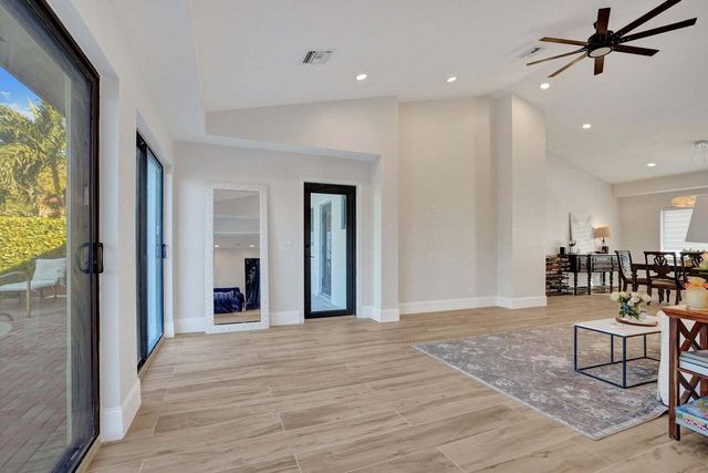 1107 SE 13th Court, Deerfield Beach, FL 33441