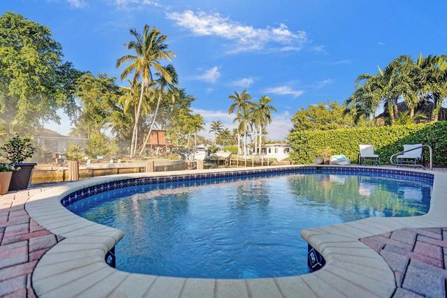 1107 SE 13th Court, Deerfield Beach, FL 33441