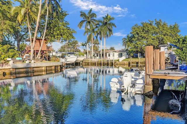 1107 SE 13th Court, Deerfield Beach, FL 33441