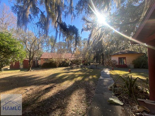 622 Ways Temple Road, Riceboro, GA 31323