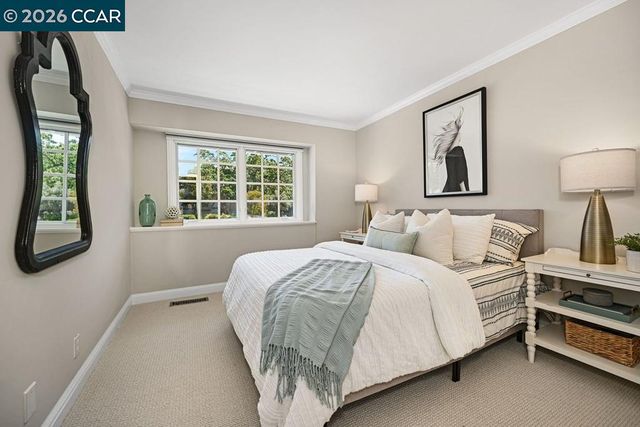 1719 Oro Valley Circle, Walnut Creek, CA 94596