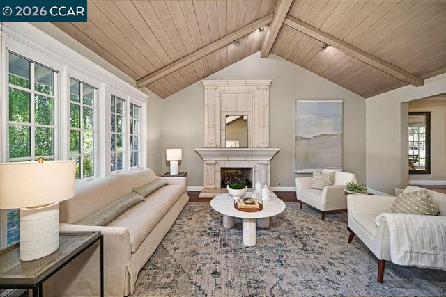1719 Oro Valley Circle, Walnut Creek, CA 94596