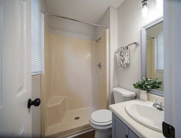 2594 Exeter Dr, Murfreesboro, TN 37130