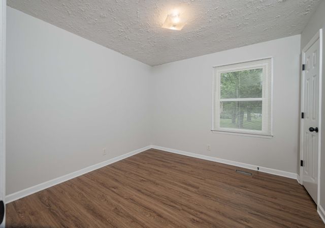 2594 Exeter Dr, Murfreesboro, TN 37130