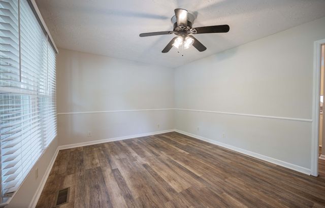 2594 Exeter Dr, Murfreesboro, TN 37130
