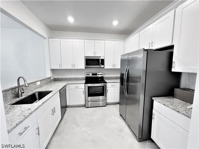 14243 Pine Lodge LN, Fort Myers, FL 33913
