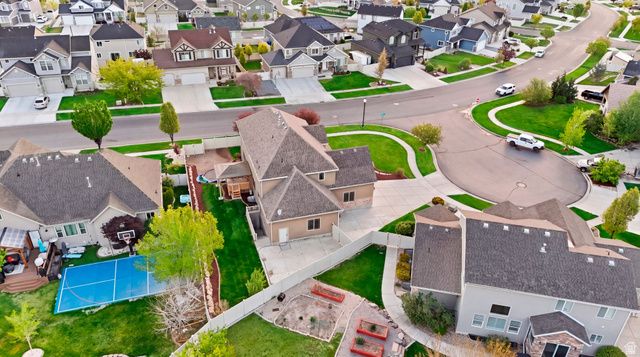 2733 S BELLFLOWER CIR, Saratoga Springs, UT 84045