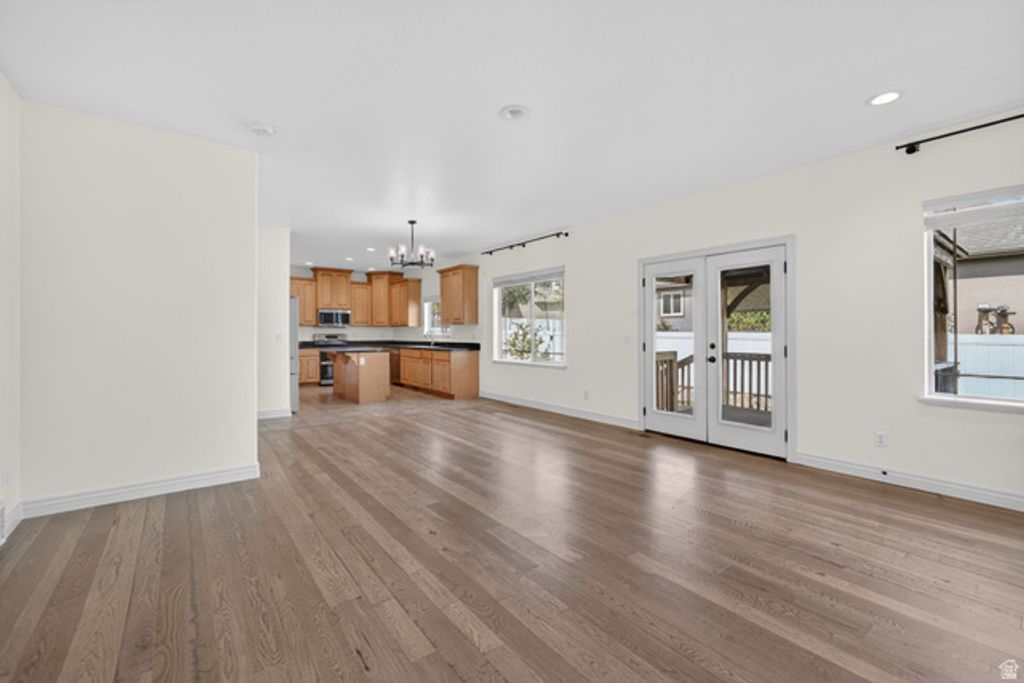 Image 20 of property listing at 2733 S BELLFLOWER CIR, Saratoga Springs, UT 84045