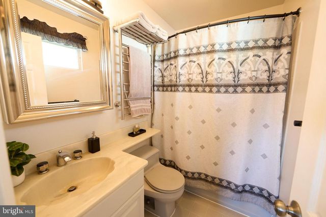 504 S CENTRAL BLVD, Broomall, PA 19008