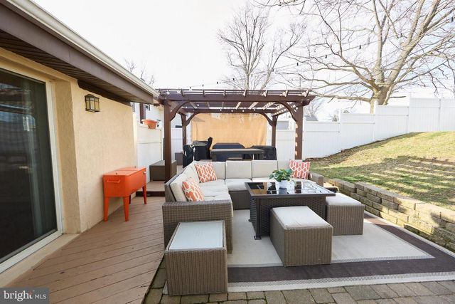 504 S CENTRAL BLVD, Broomall, PA 19008