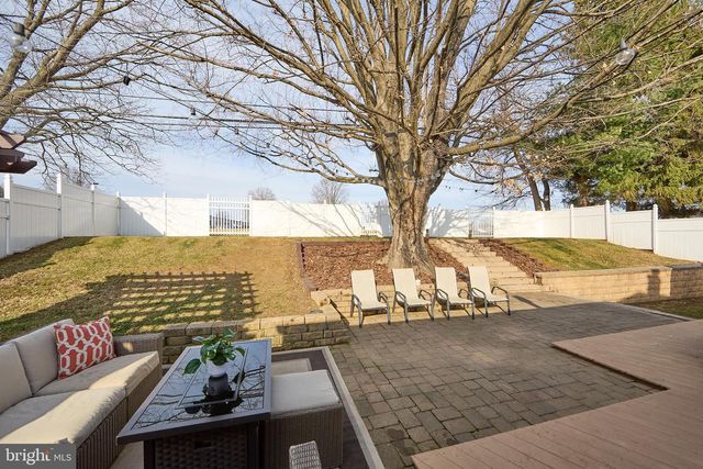 504 S CENTRAL BLVD, Broomall, PA 19008