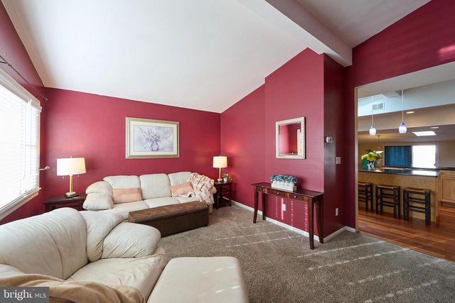 504 S CENTRAL BLVD, Broomall, PA 19008