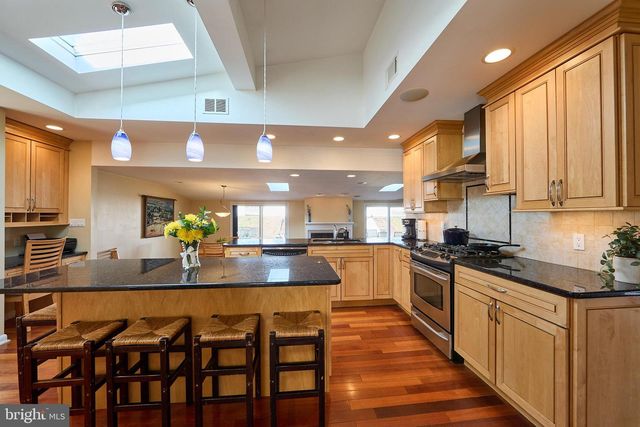 504 S CENTRAL BLVD, Broomall, PA 19008