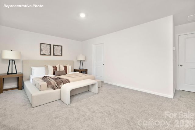 2070 10th Street SE, Hickory, NC 28602