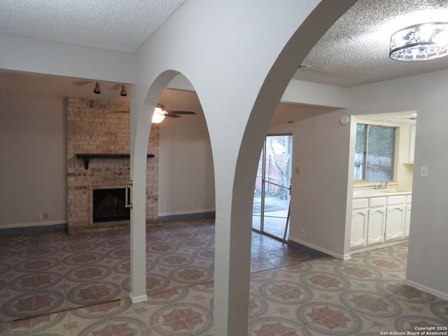 5518 Eaglewood, San Antonio, TX 78233