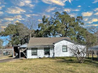 1272 Pecan Street, Clute, TX 77531