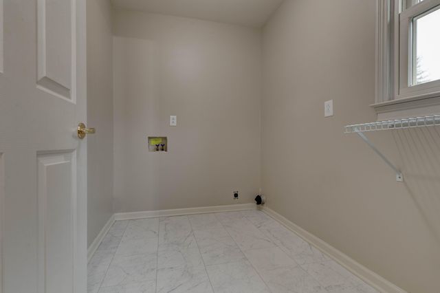 960 Rockbridge Road, Lexington, KY 40515