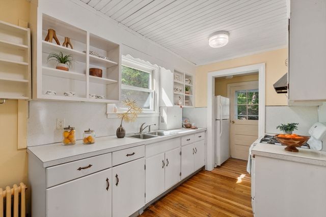 27 Governor Rd, Arlington, MA 02474